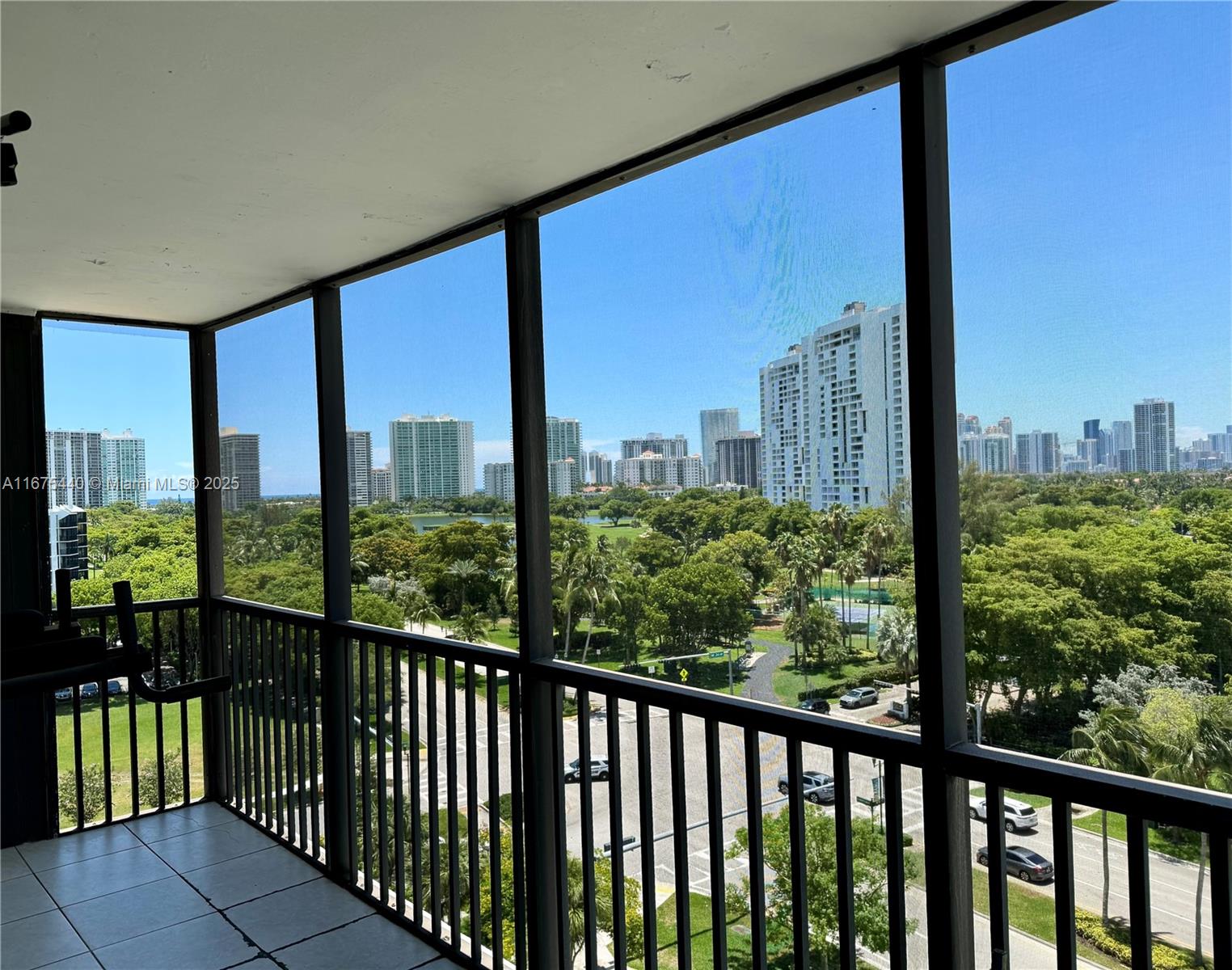 3375 N Country Club Dr # 806