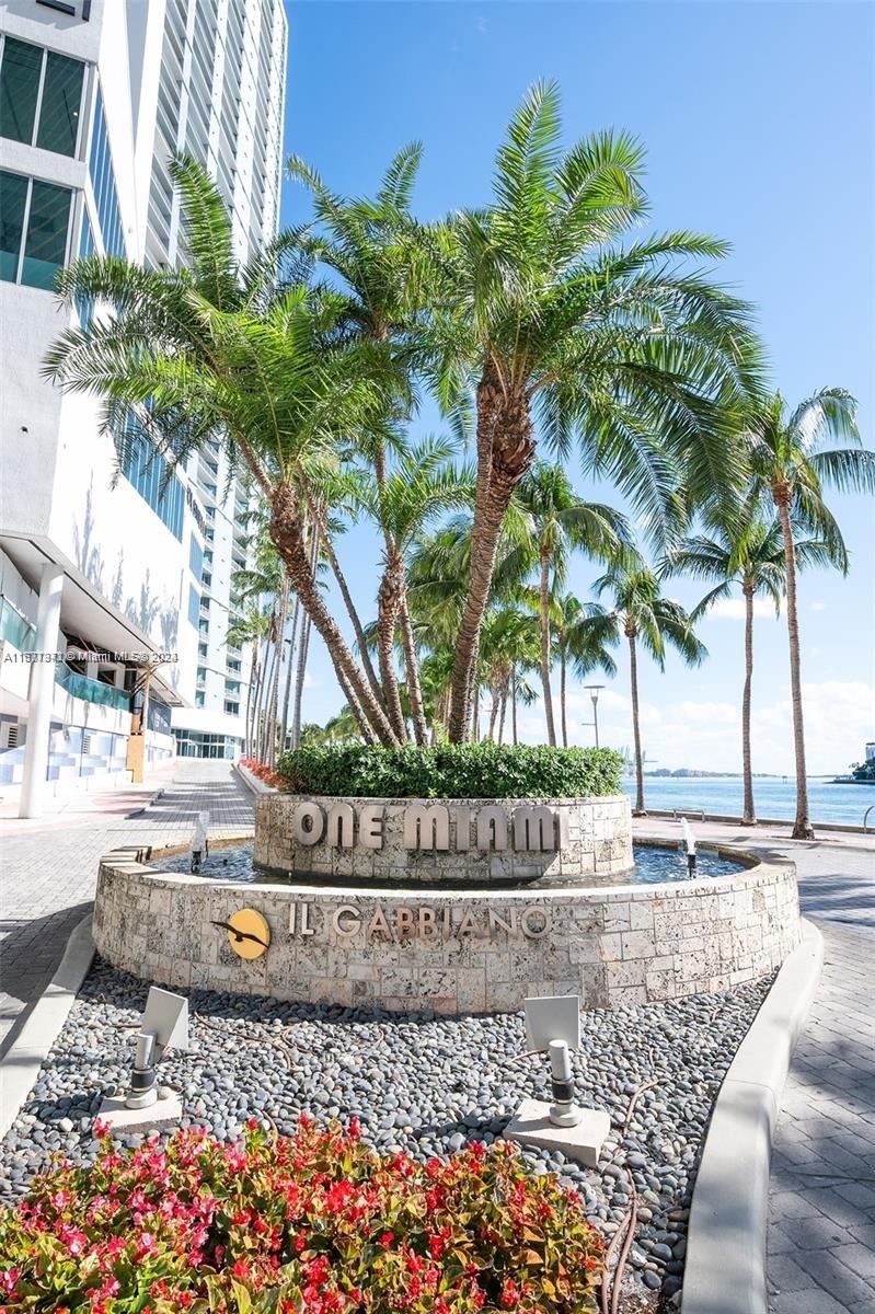 335 S Biscayne Blvd # 1603