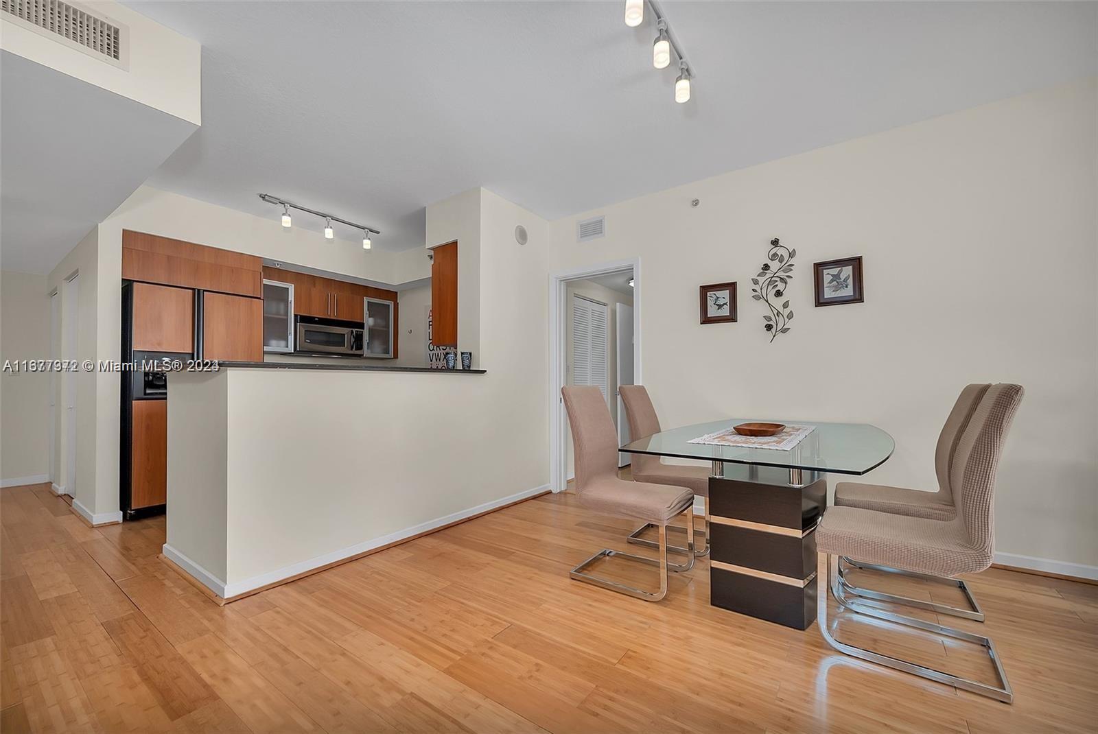 335 S Biscayne Blvd # 1603