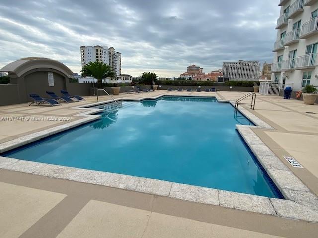 50 Menores Ave # 829