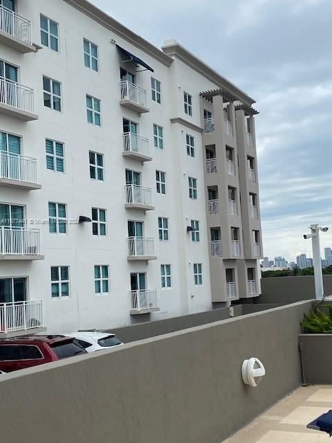 50 Menores Ave # 829