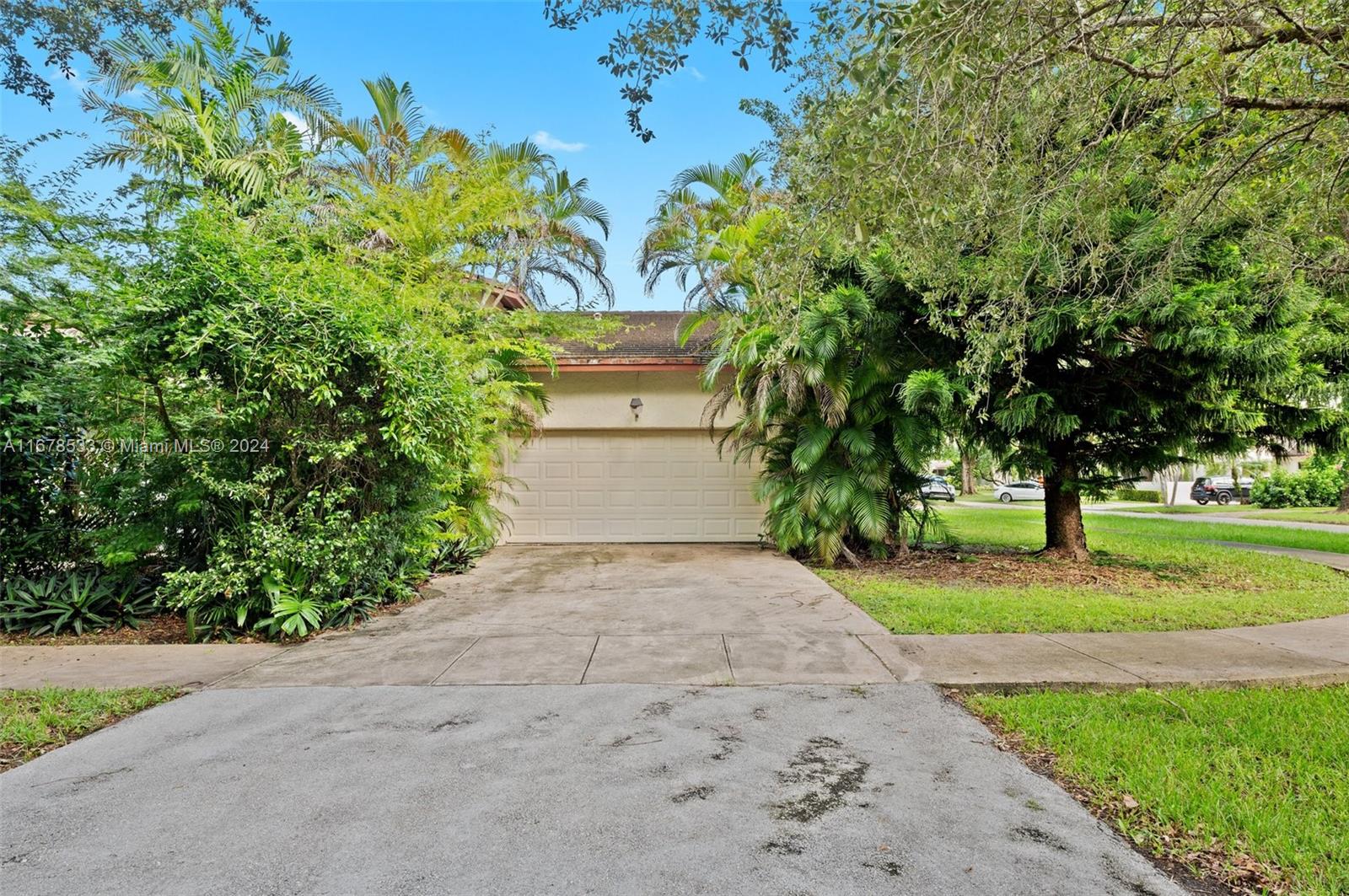 551 Bargello Ave