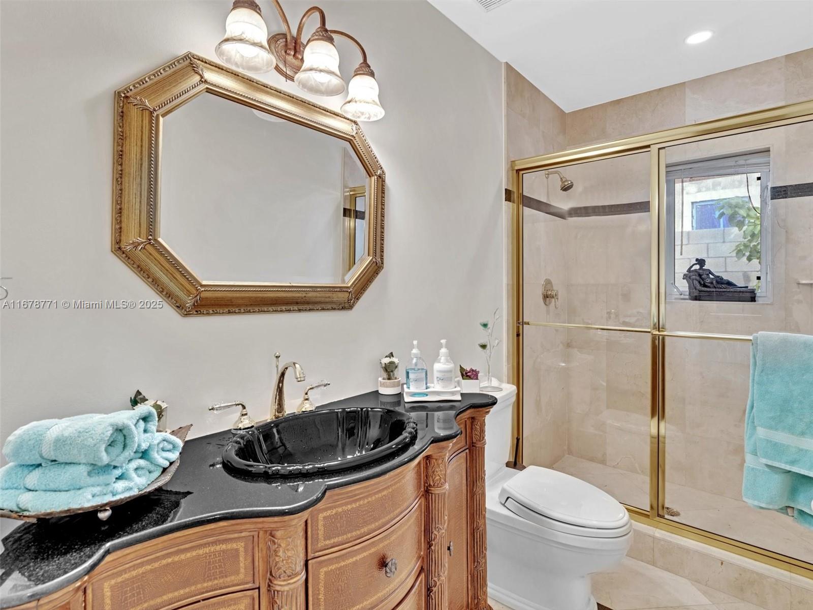 449 Isle Of Palms Dr