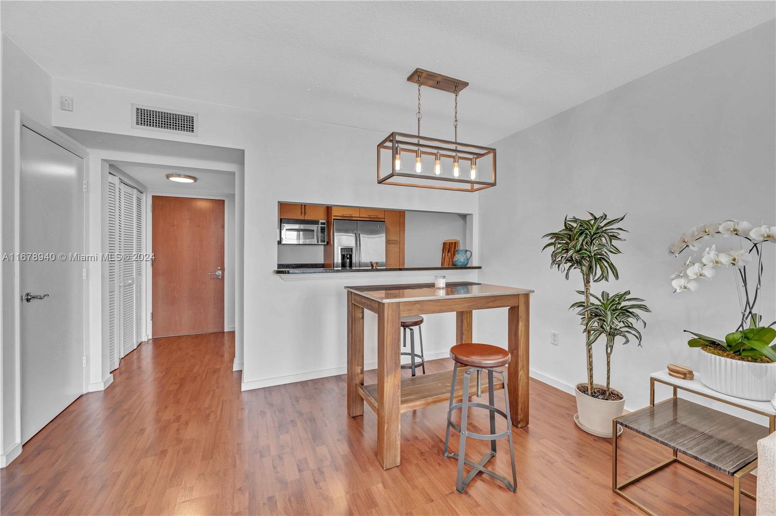 31 SE 5th St # 2309