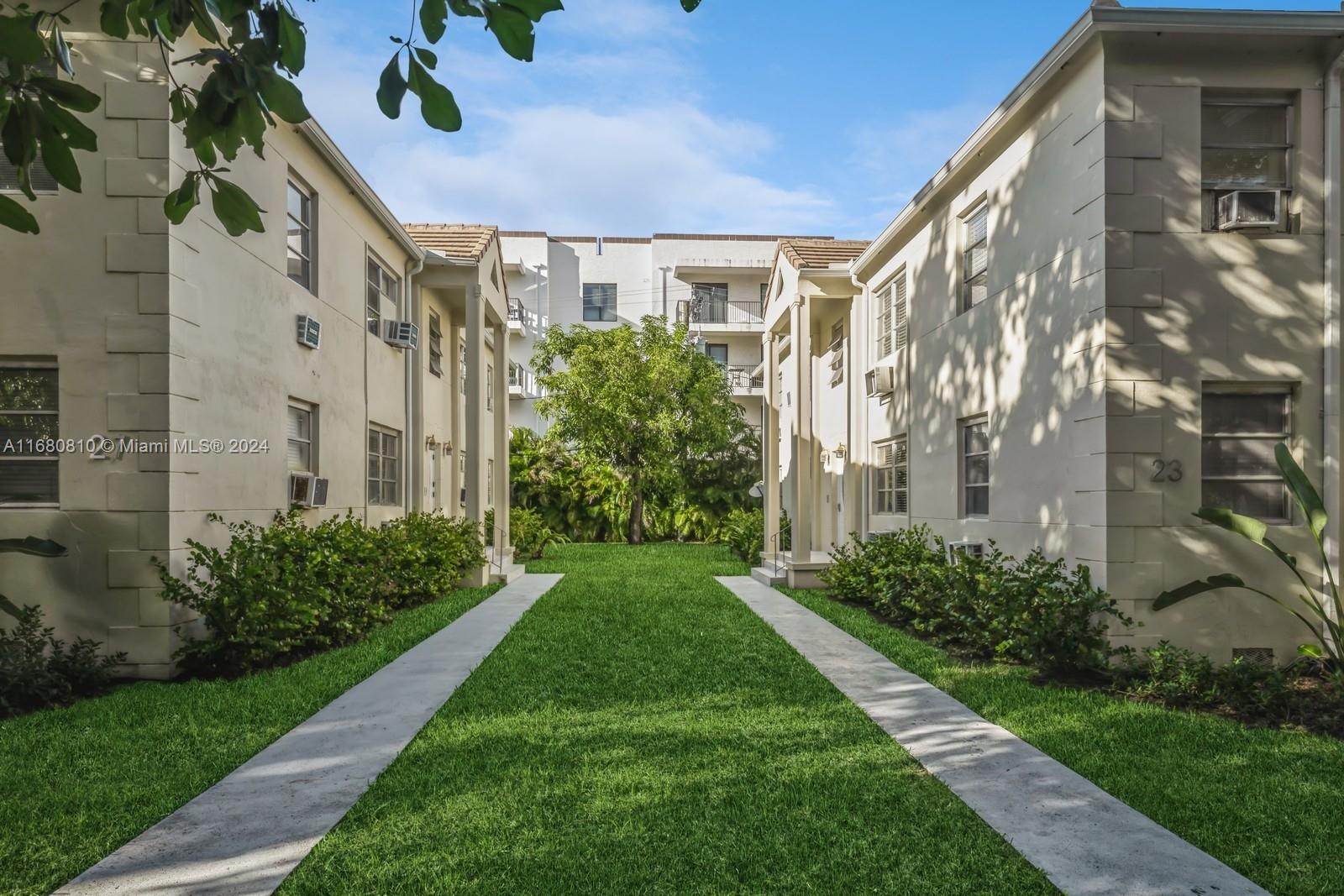 23 Phoenetia Ave # 4