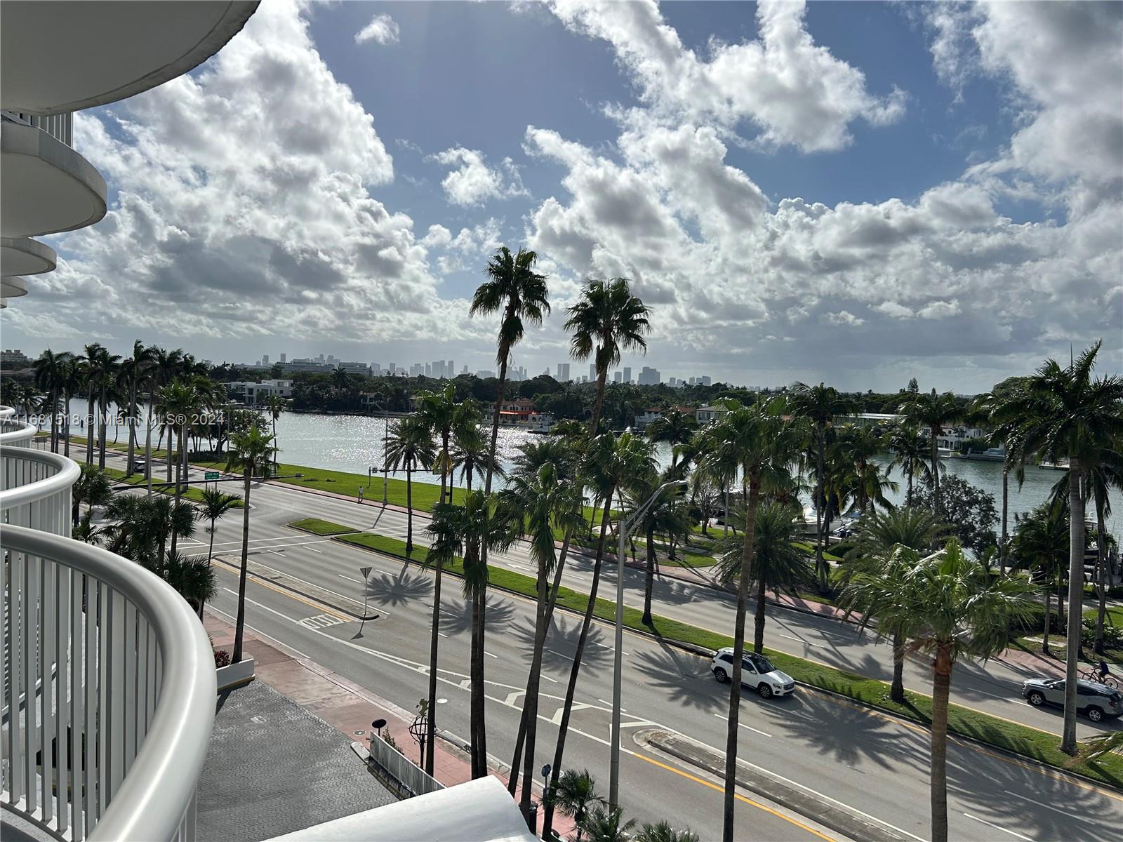 5401 Collins Ave # 324