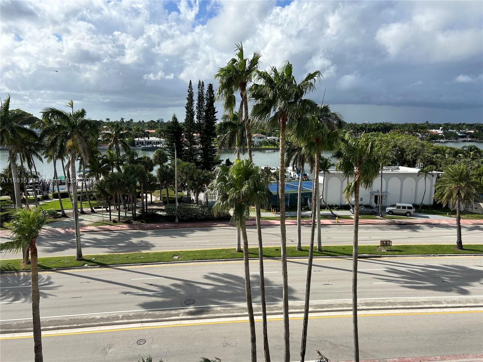5401 Collins Ave # 324