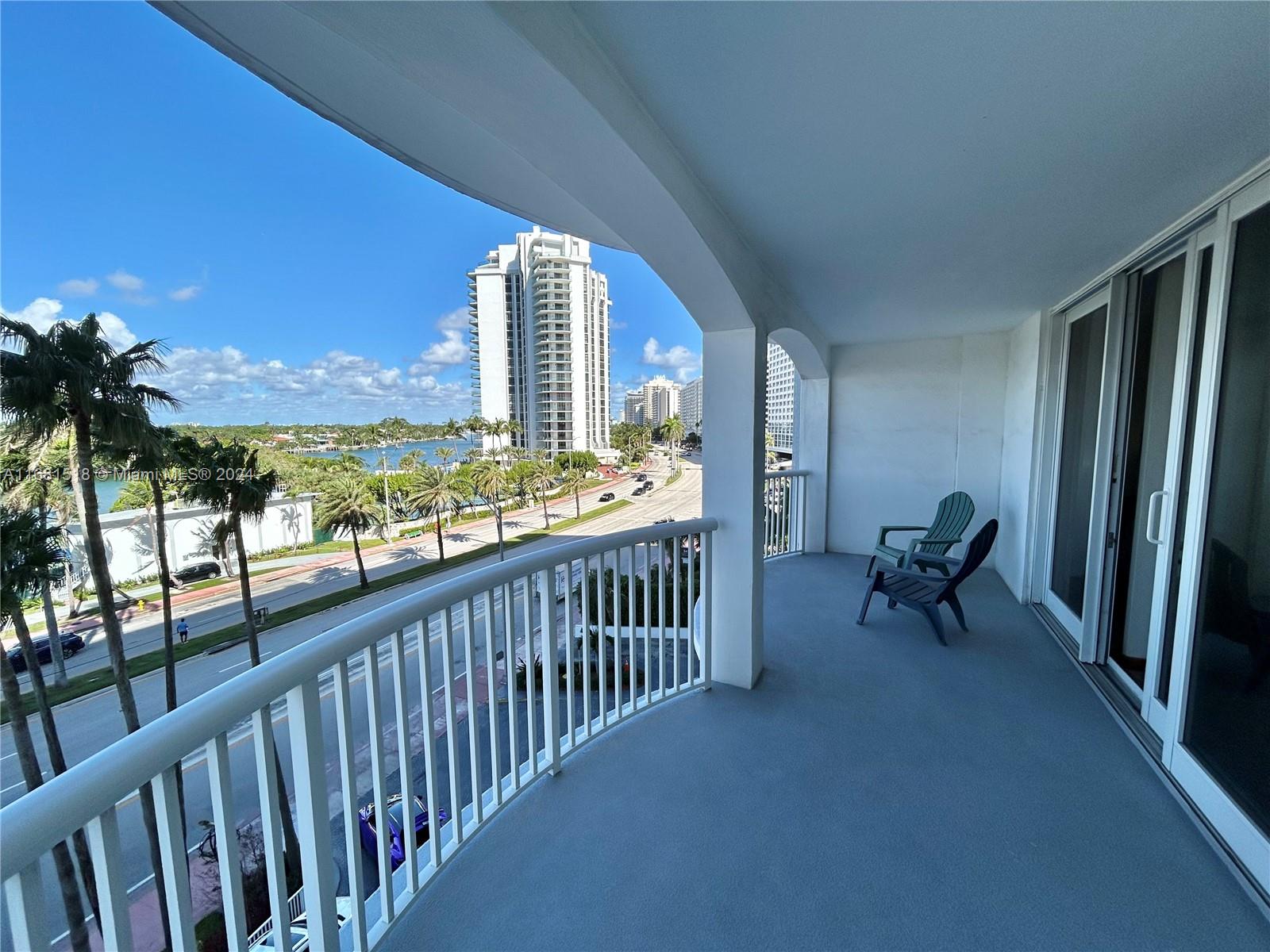5401 Collins Ave # 324