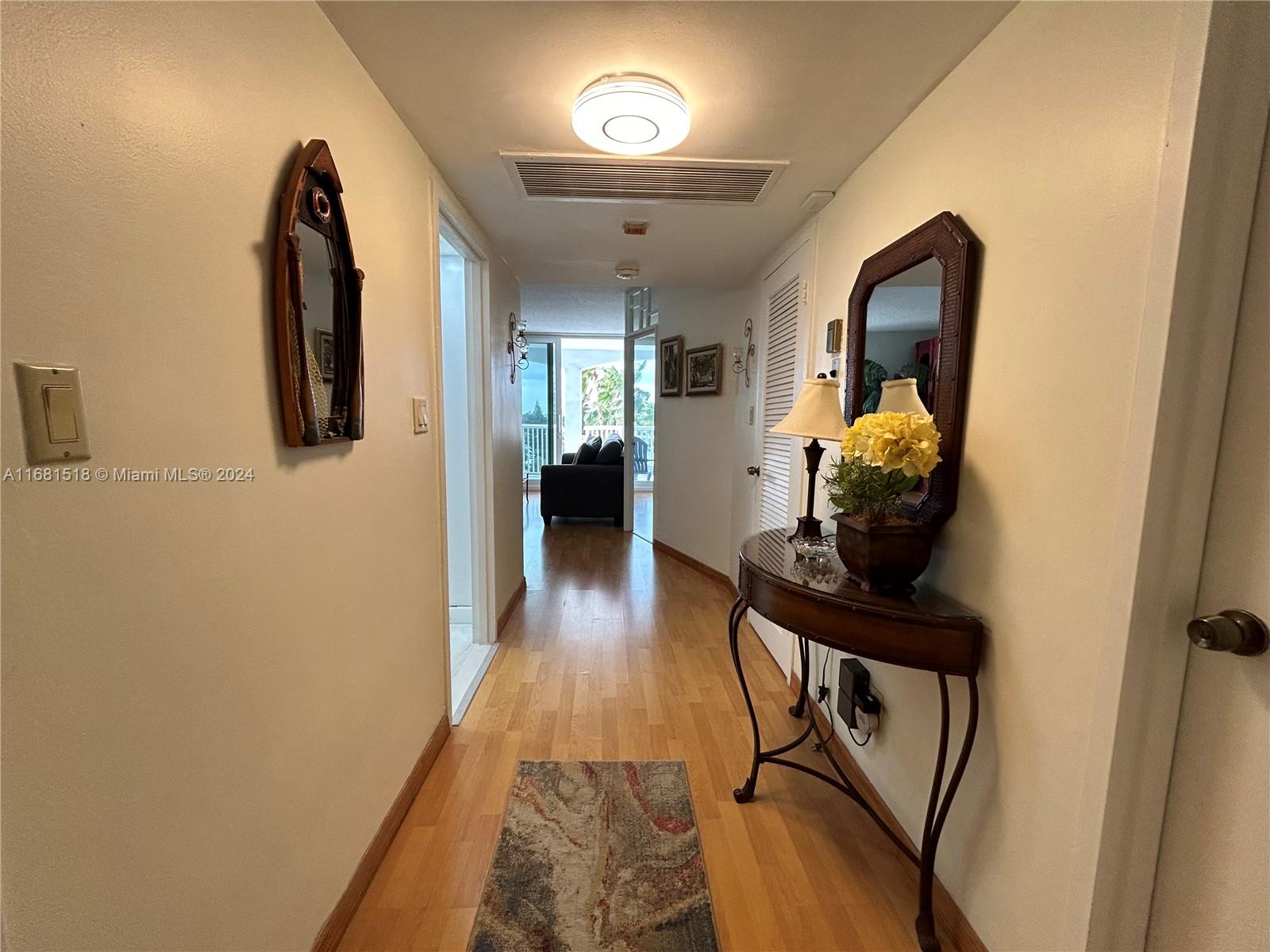 5401 Collins Ave # 324