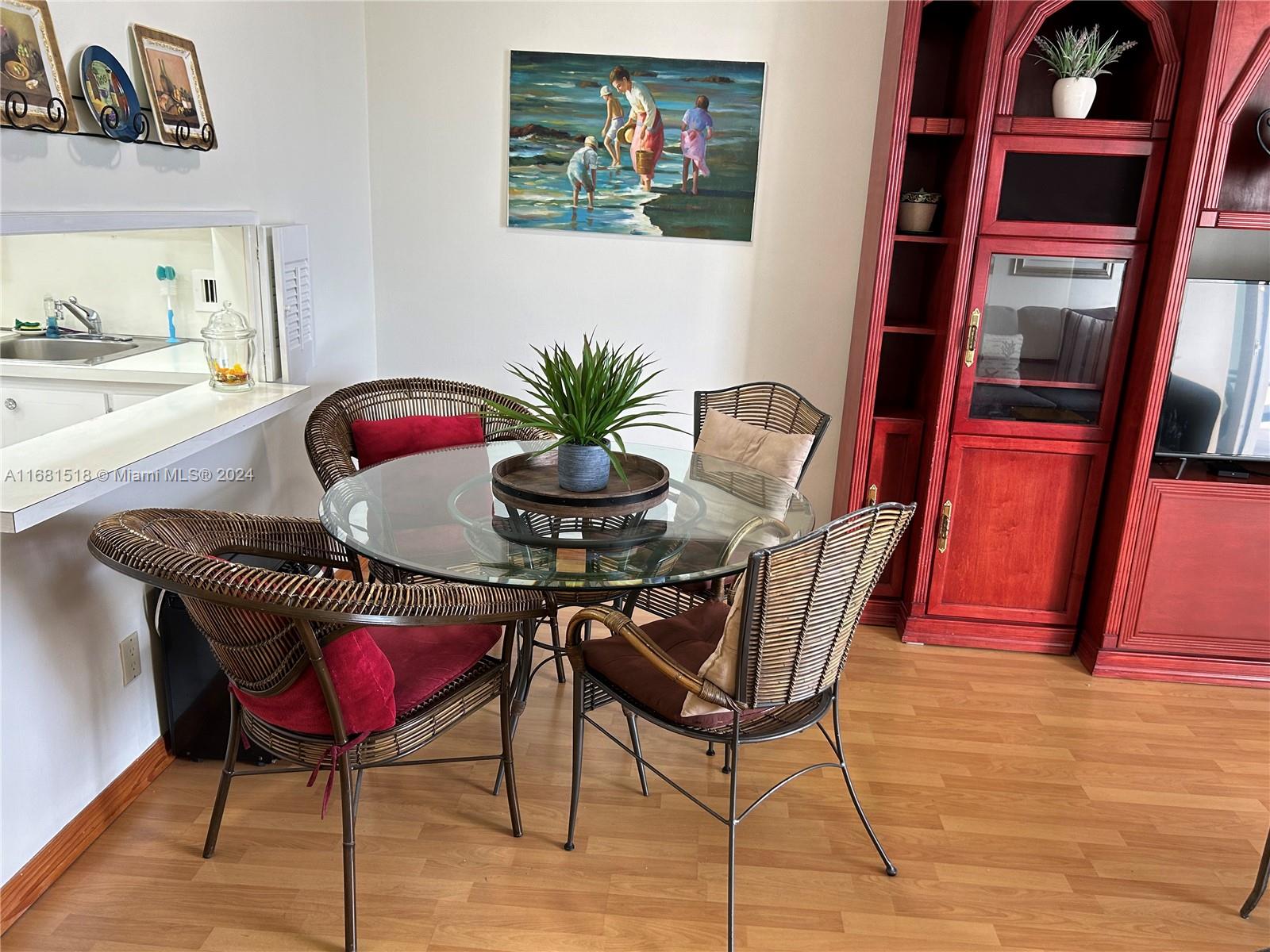 5401 Collins Ave # 324