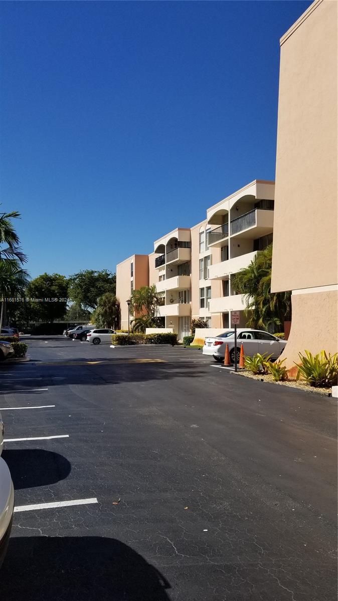 2150 SW 16th Ave # 310