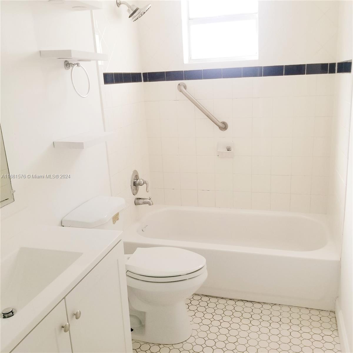 2150 SW 16th Ave # 310