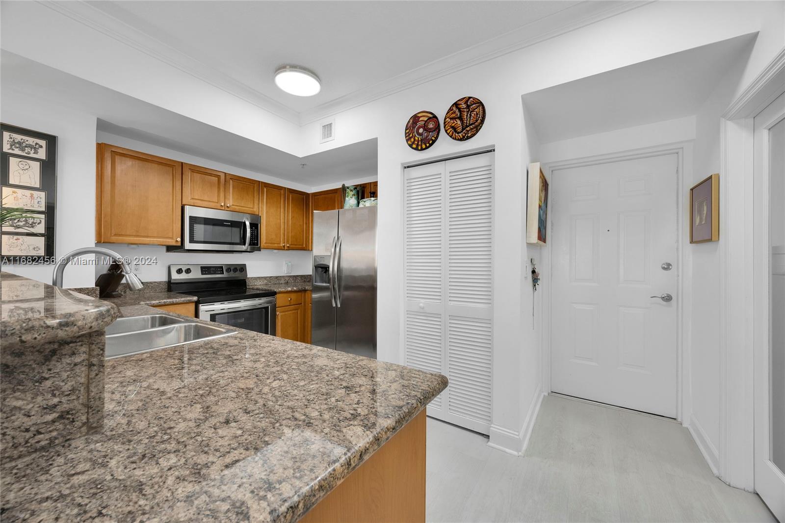 357 Almeria Ave # 903
