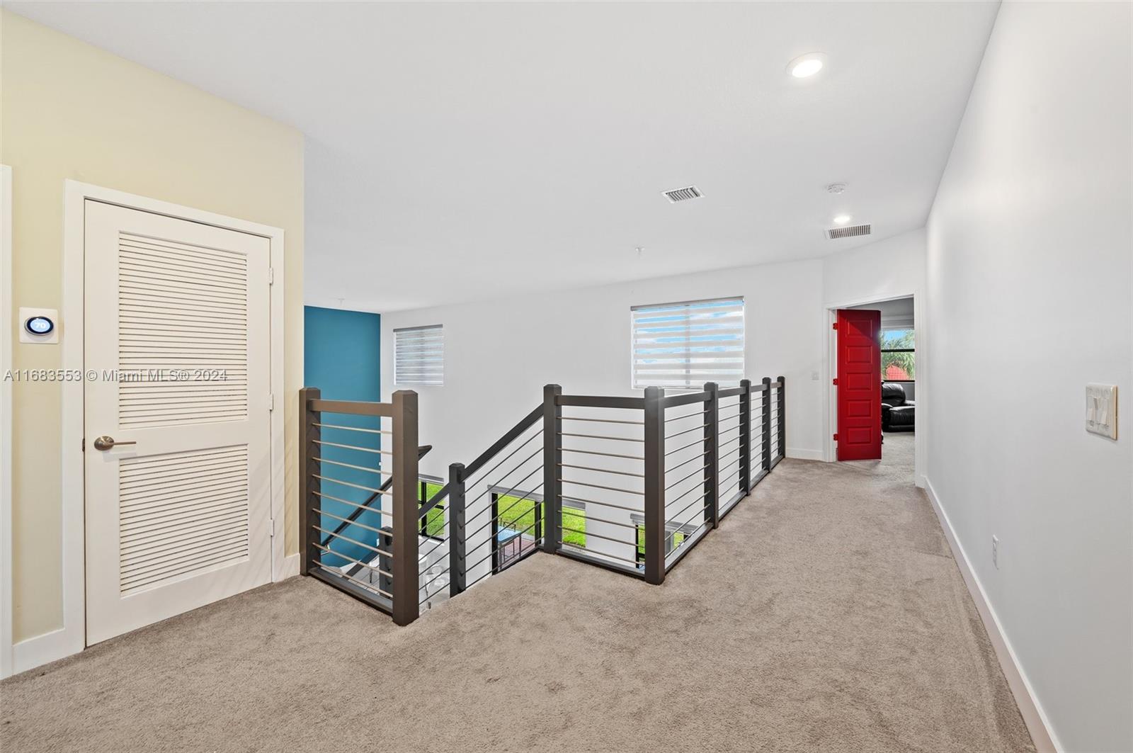 9121 NW 161st Ter