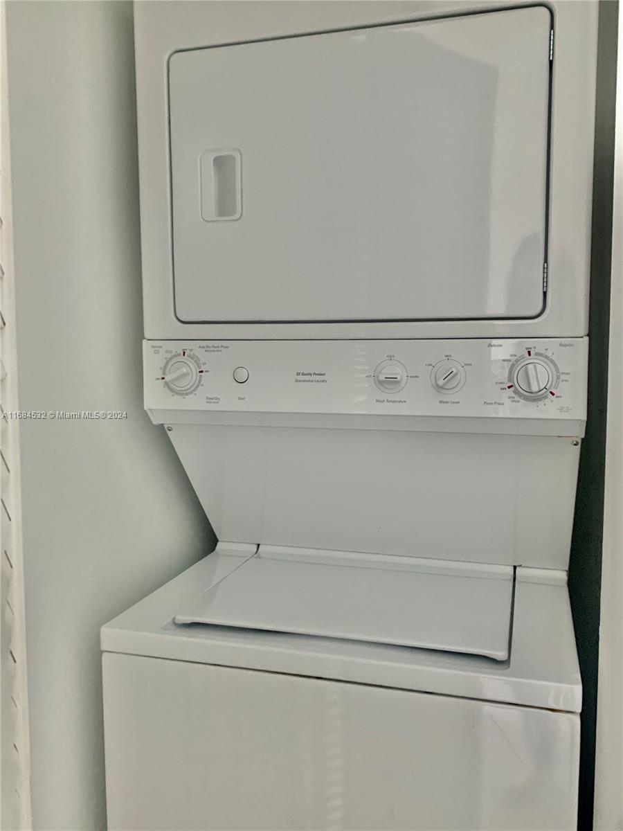 1111 SW 1 AV Unit: 2419-N