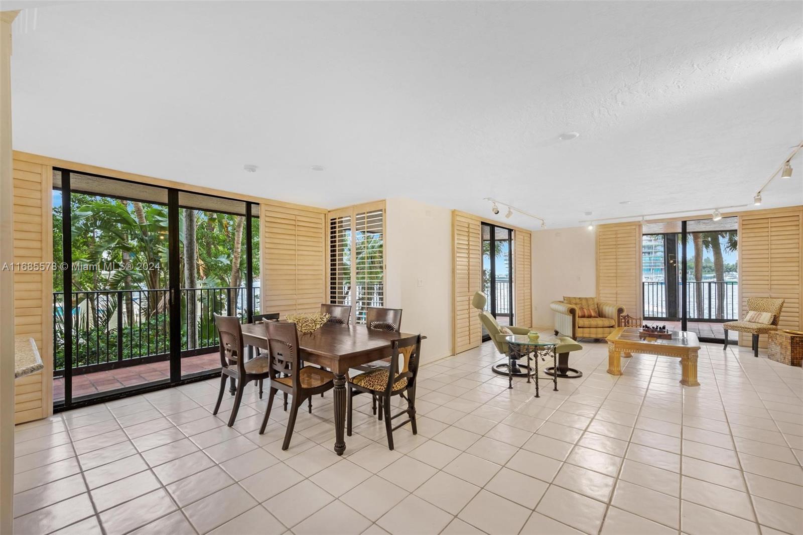 1700 S Bayshore Ln # 2A