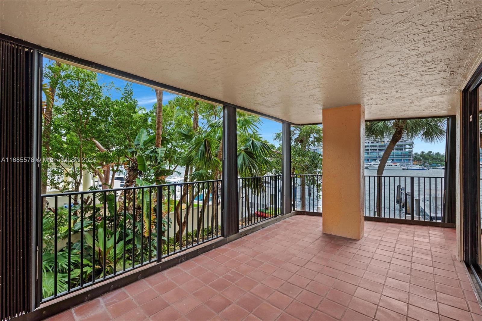1700 S Bayshore Ln # 2A