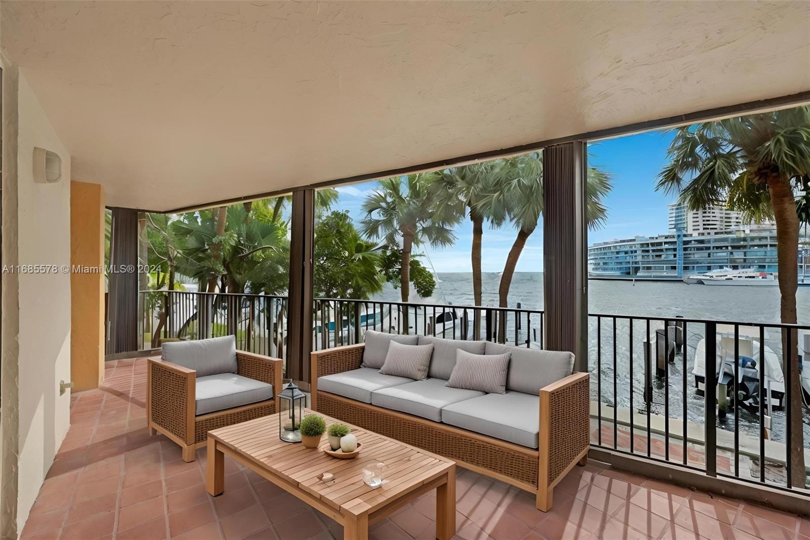 1700 S Bayshore Ln # 2A