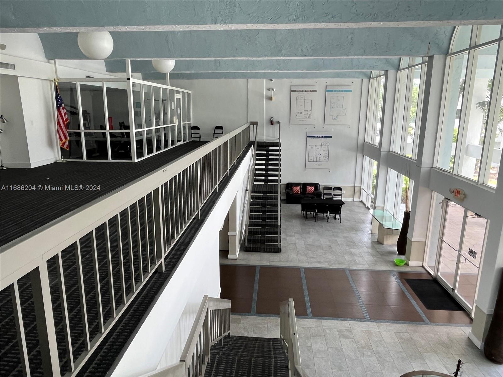 496 NW 165th St Rd # 612 Unit: D-612