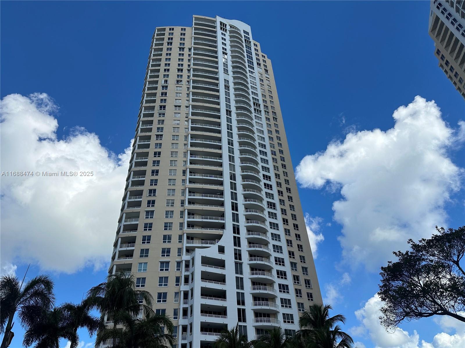 848 Brickell Key Dr # 1005