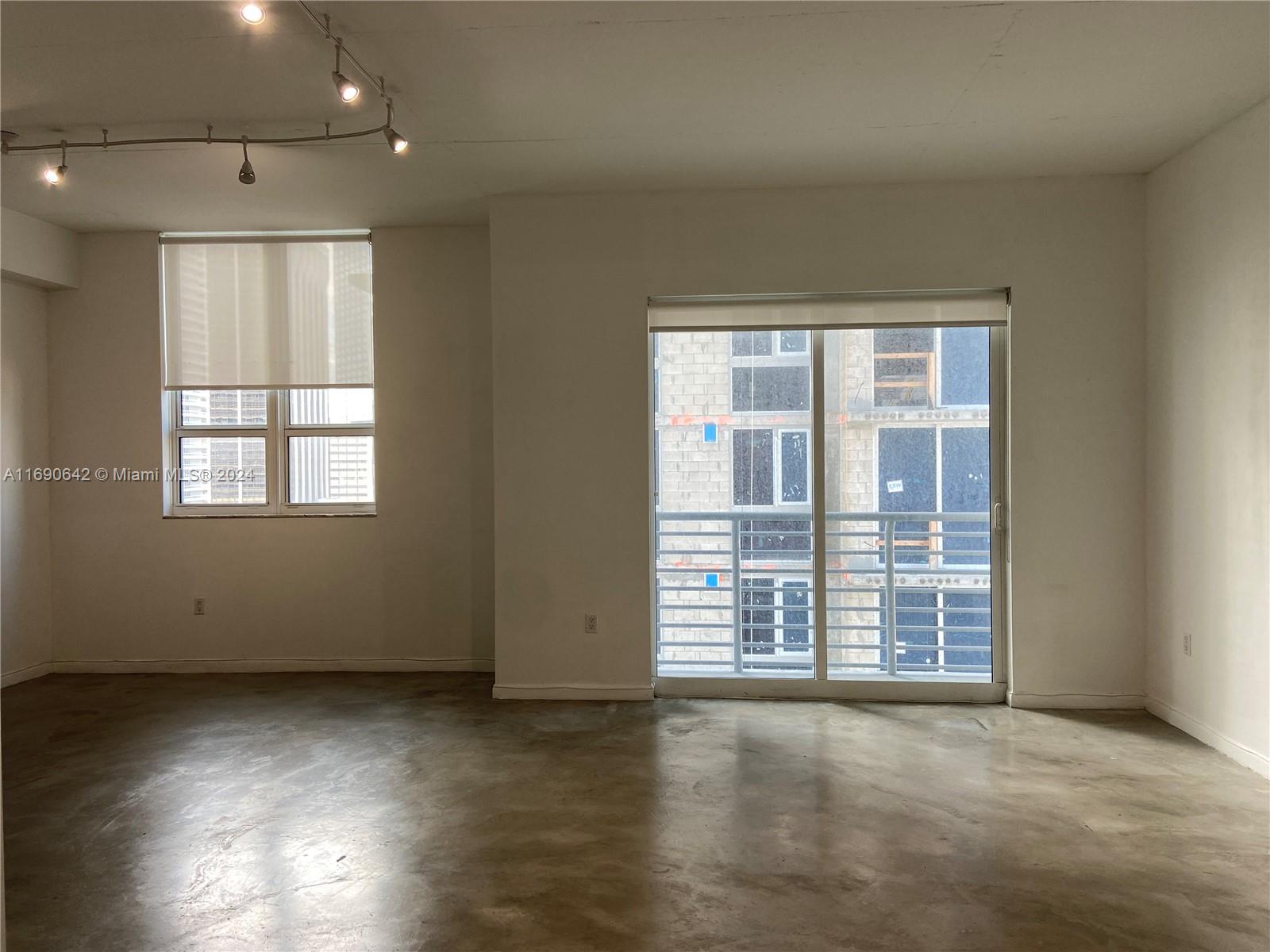 234 NE 3 ST # 1809