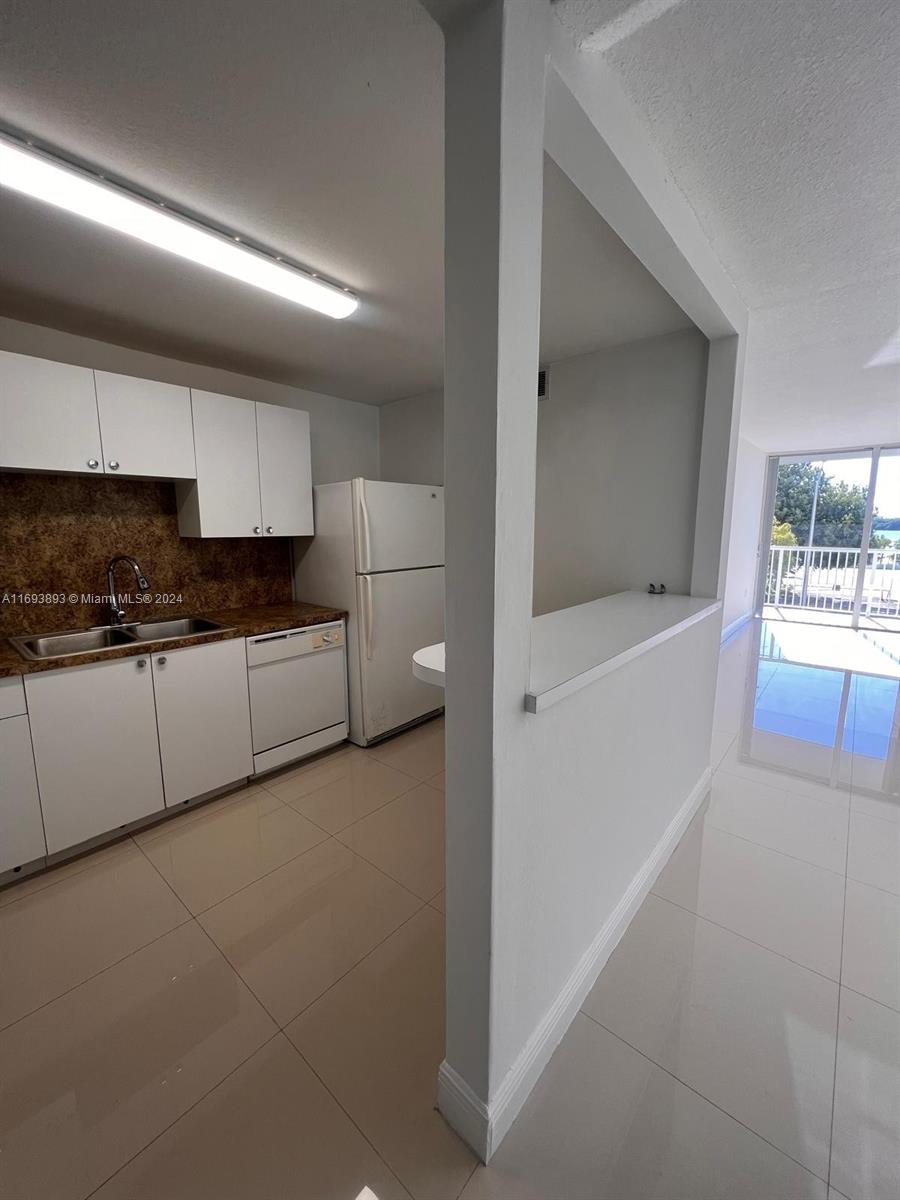 150 SE 25 RD # 4L
