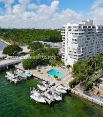150 SE 25 RD # 4L
