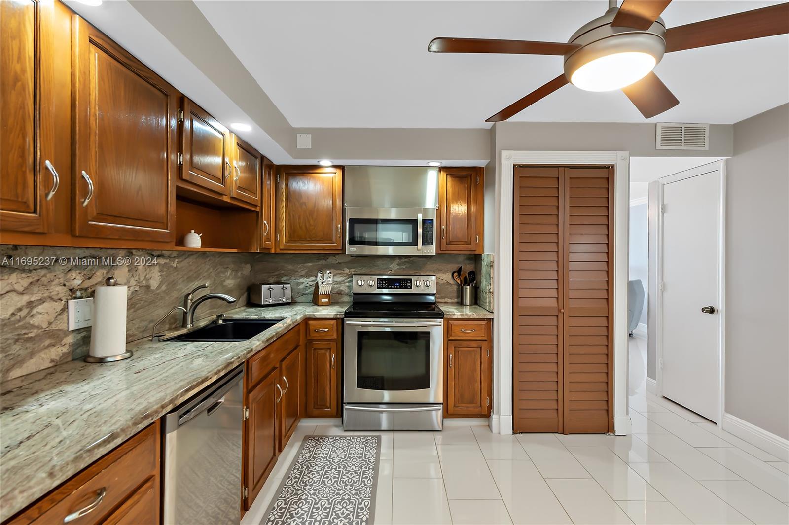 1370 S Ocean Blvd # 1603