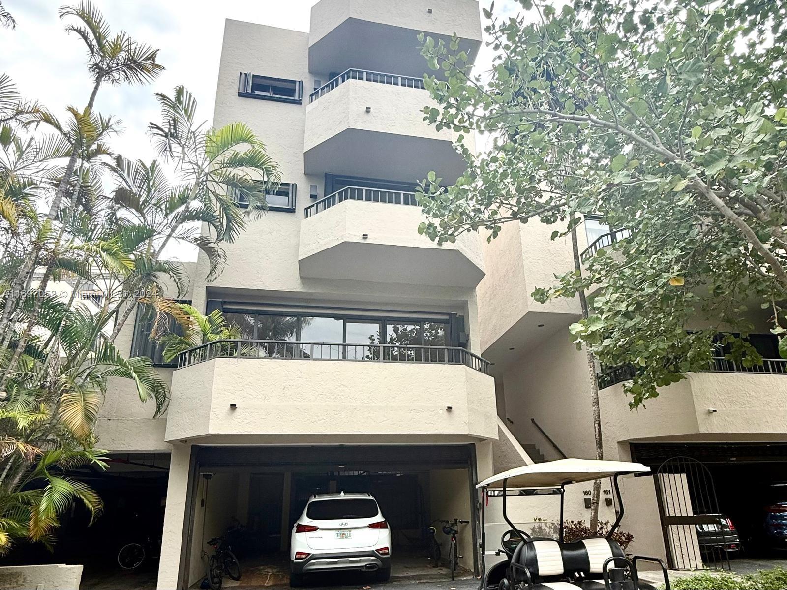 201 Crandon Blvd # 160