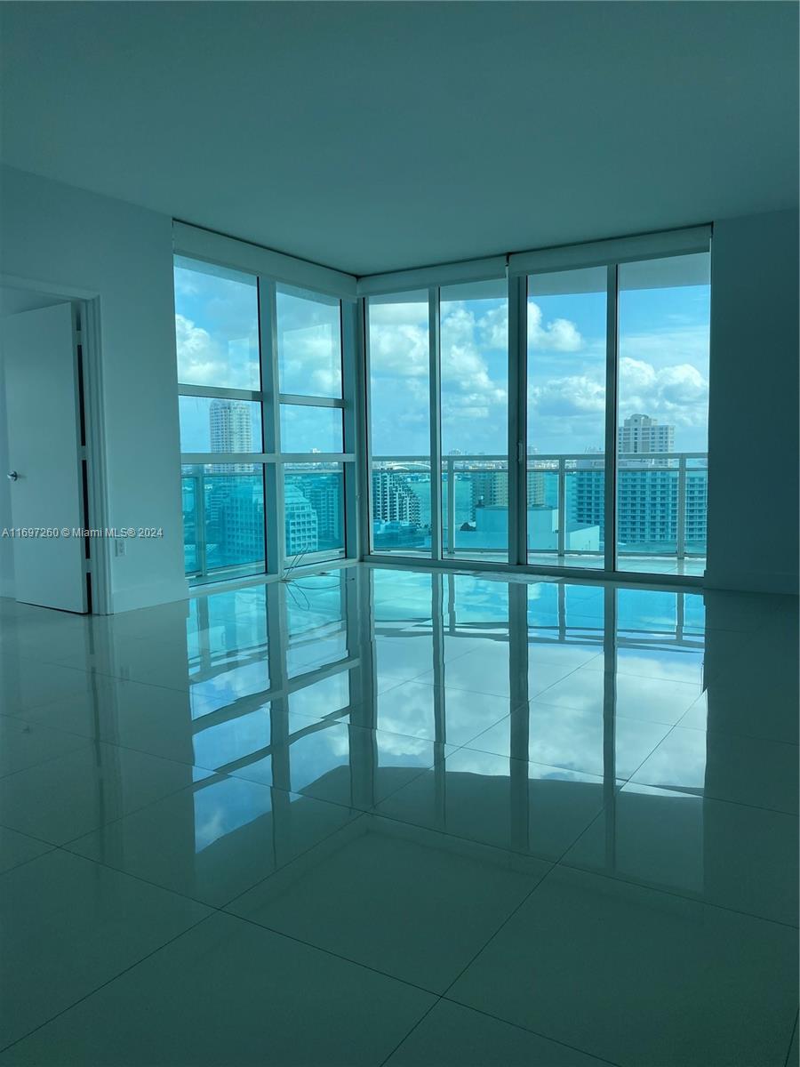950 BRICKELL BAY DR # 2410