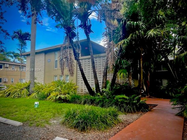 6330 SW 79th St # 13