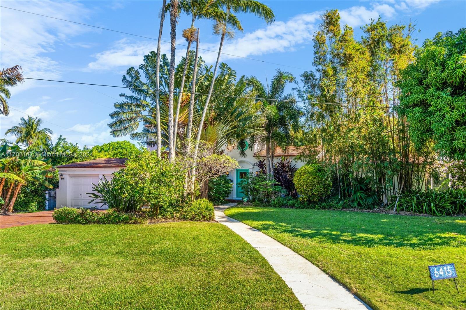 6415 Pine Tree Drive Cir