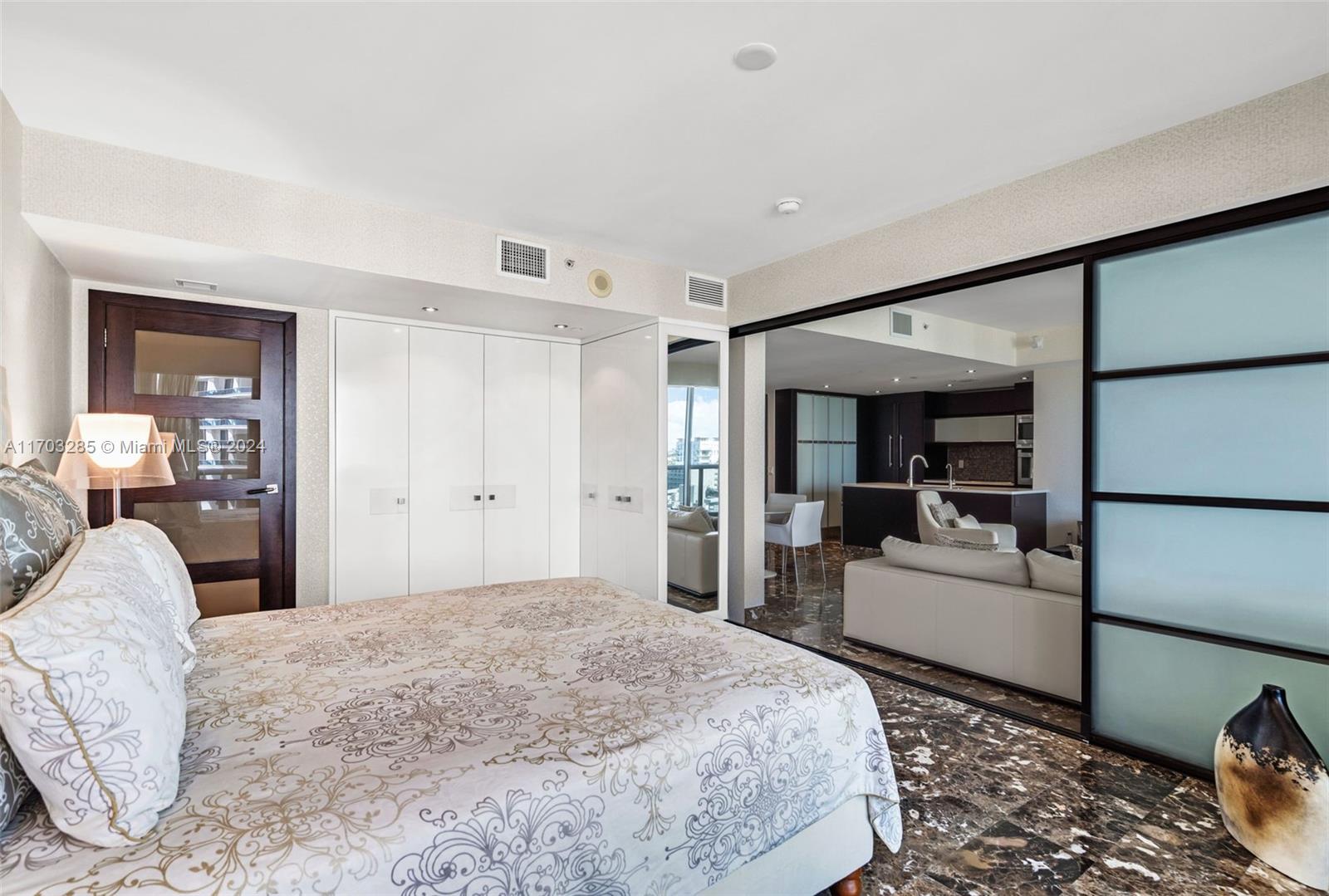 5875 Collins Ave # 1503