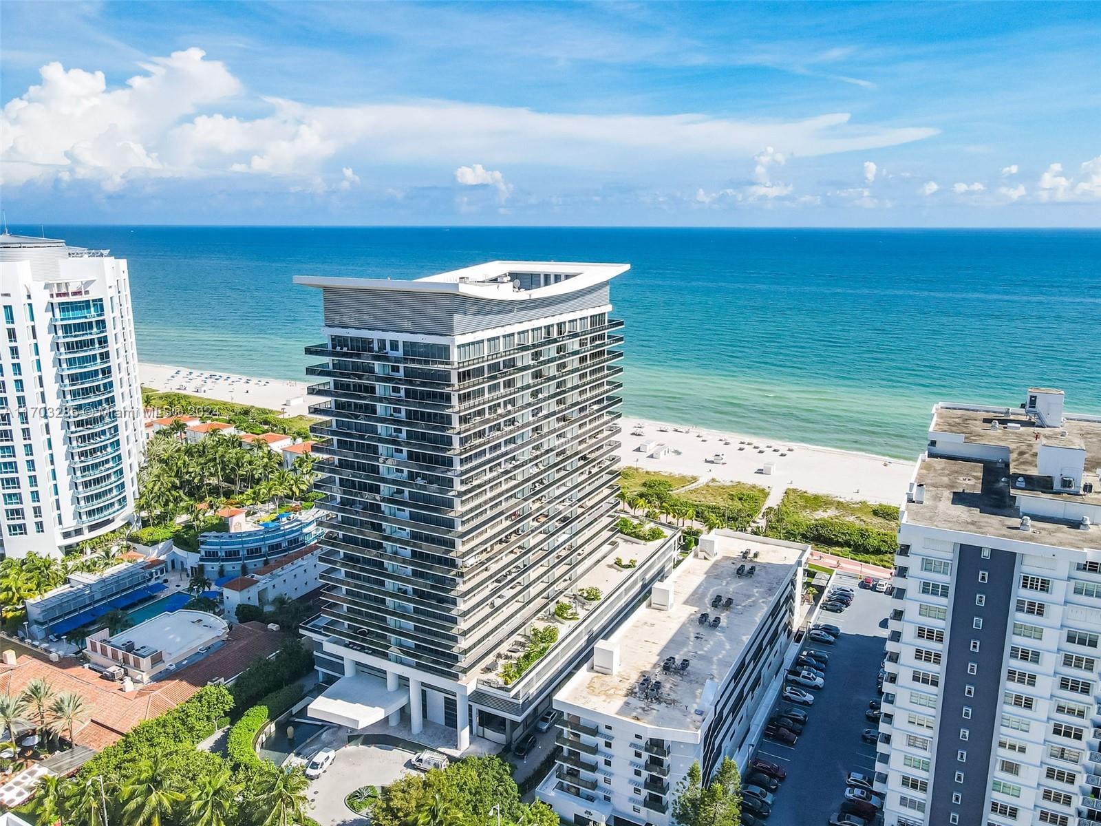 5875 Collins Ave # 1503