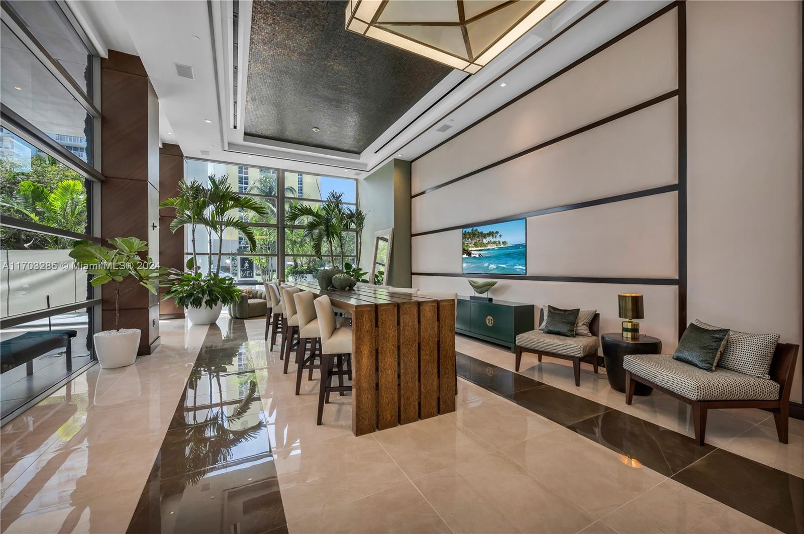 5875 Collins Ave # 1503
