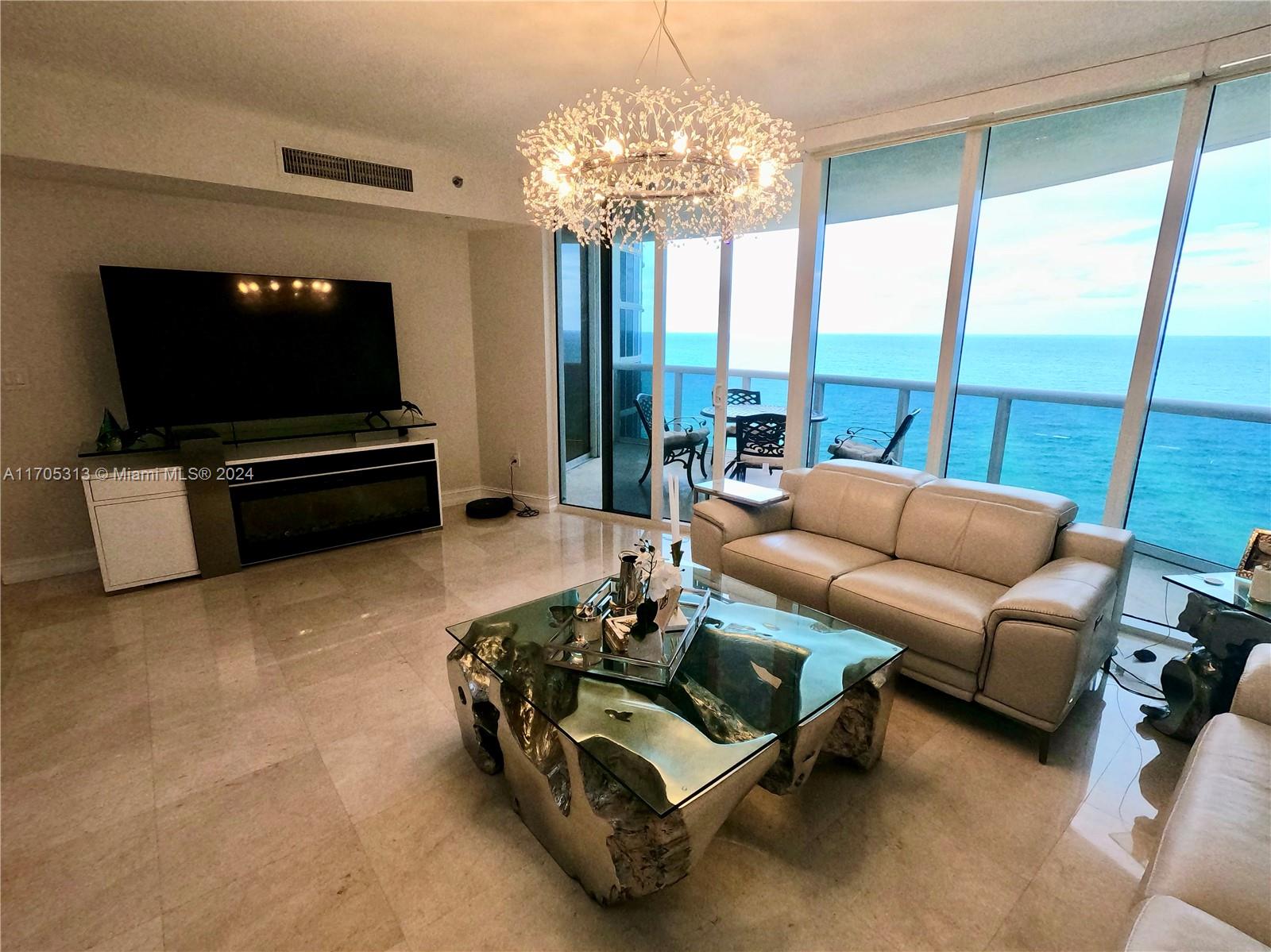 17201 Collins Ave # 1505