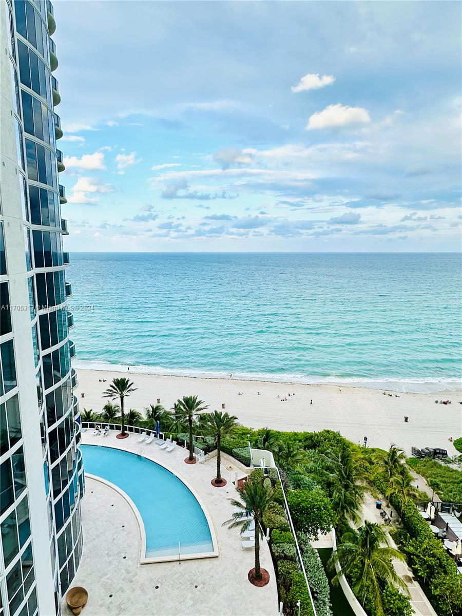 17201 Collins Ave # 1505