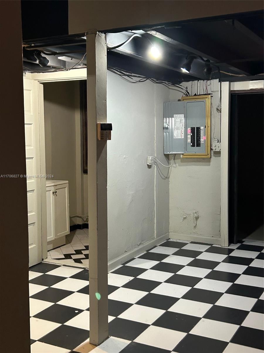 241 Miracle Mile