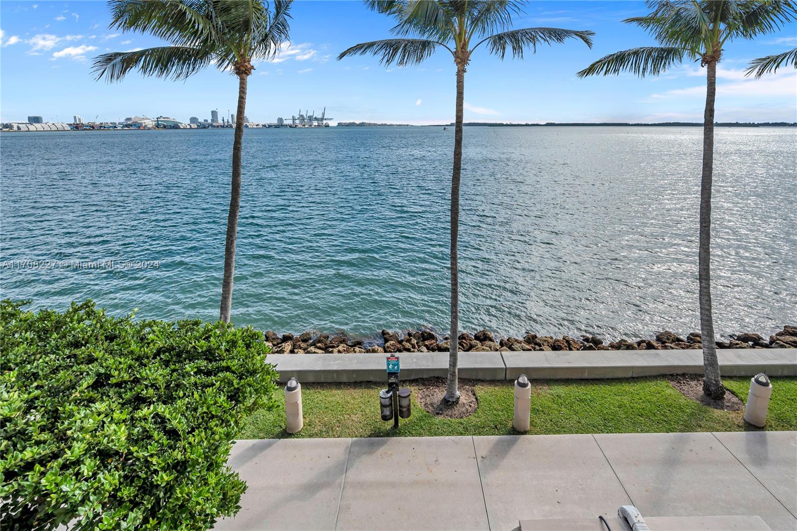 520 Brickell Key Dr Unit: A-BH25