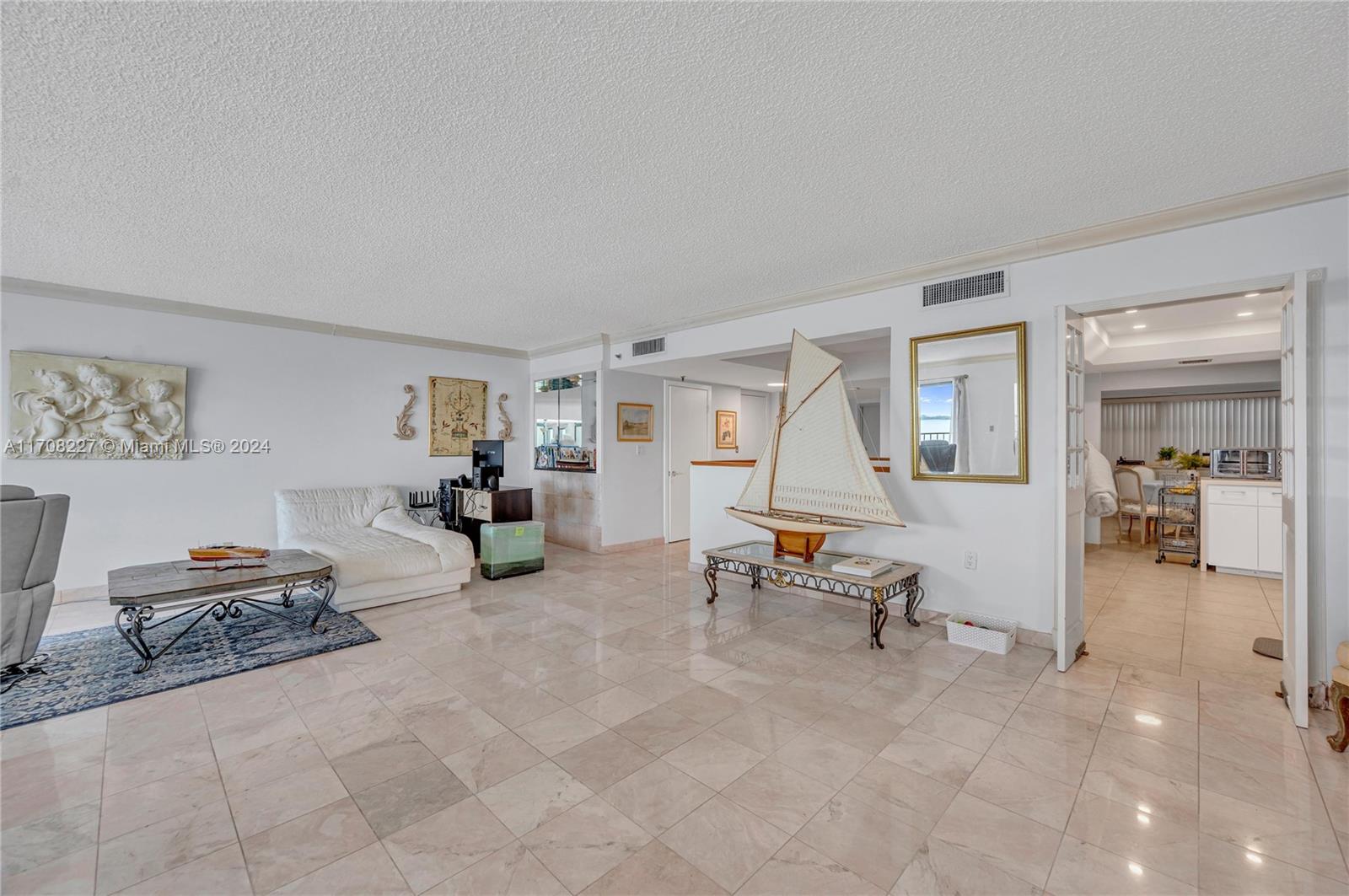 520 Brickell Key Dr Unit: A-BH25