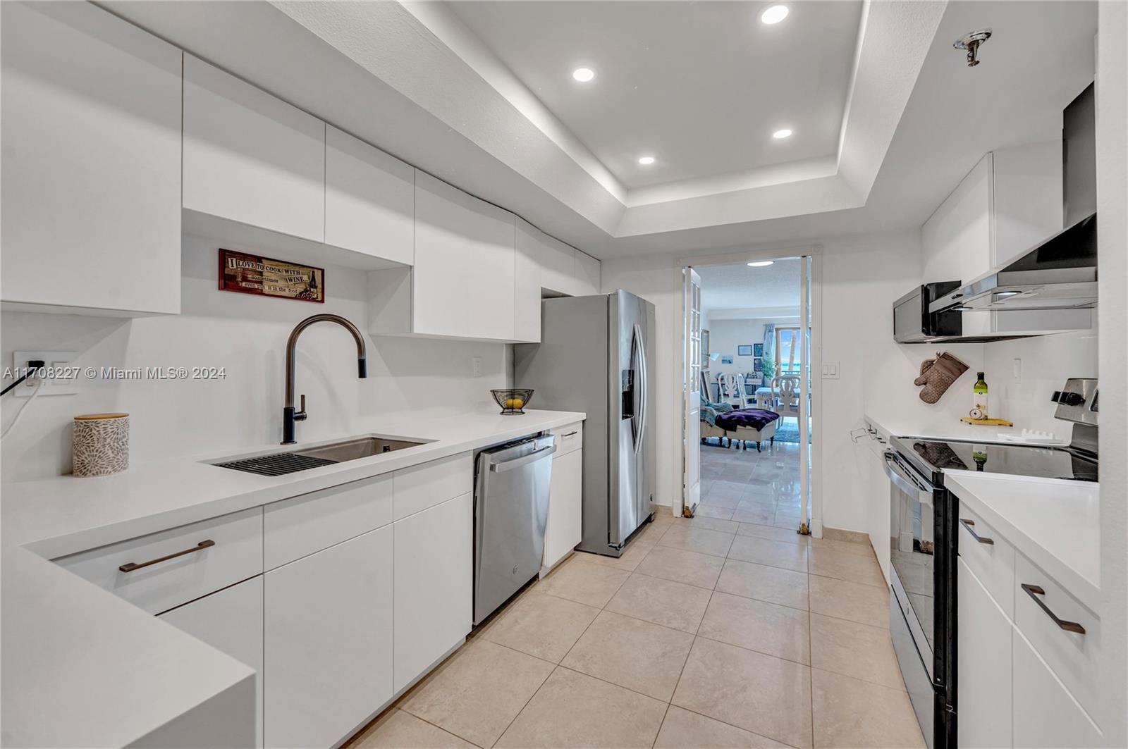 520 Brickell Key Dr Unit: A-BH25