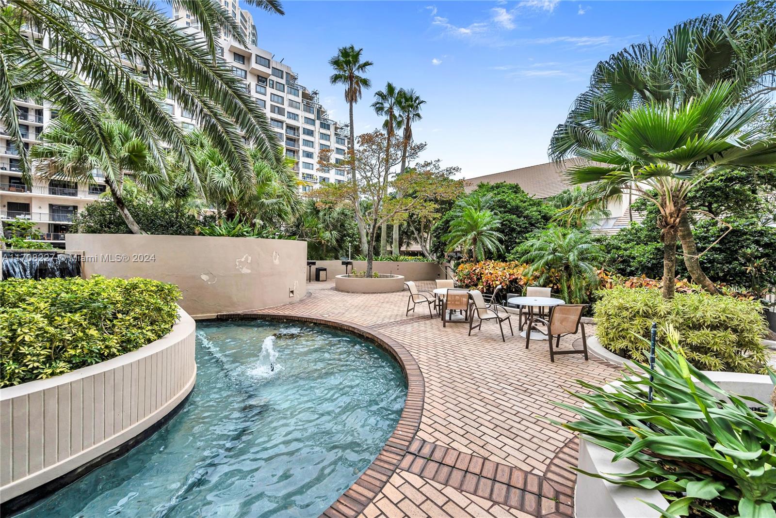 520 Brickell Key Dr Unit: A-BH25