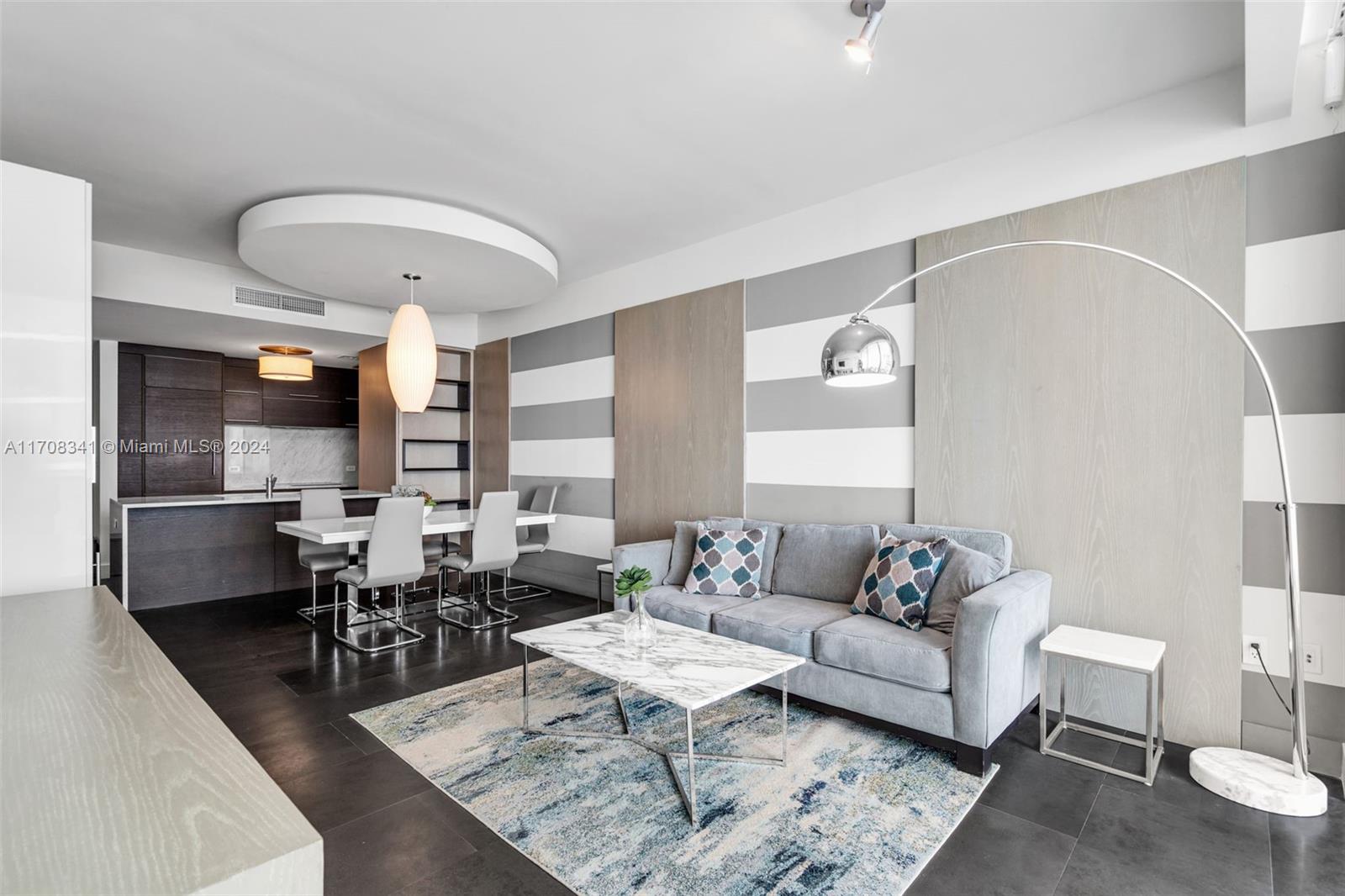 900 Biscayne Blvd # 3910