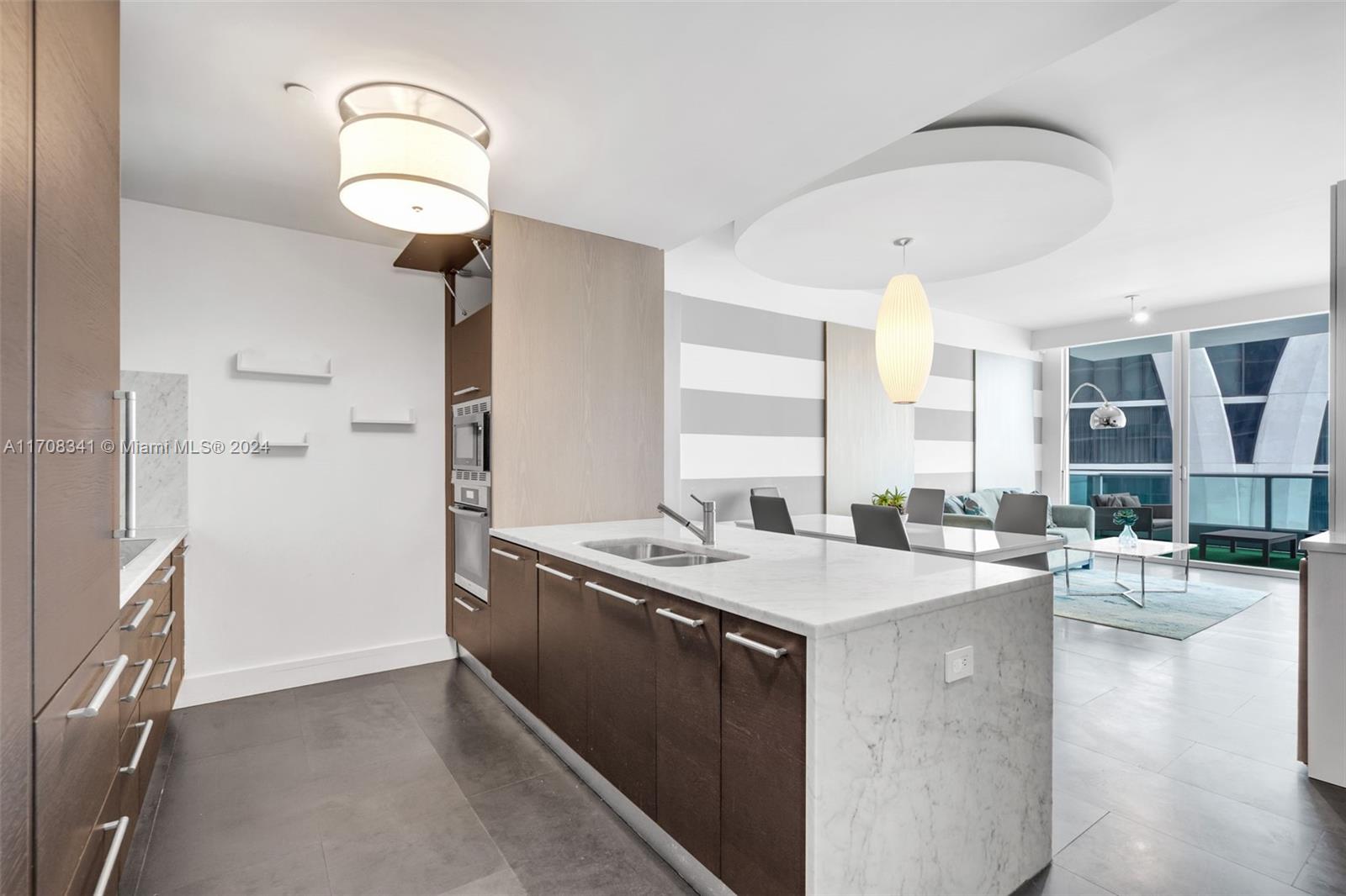 900 Biscayne Blvd # 3910