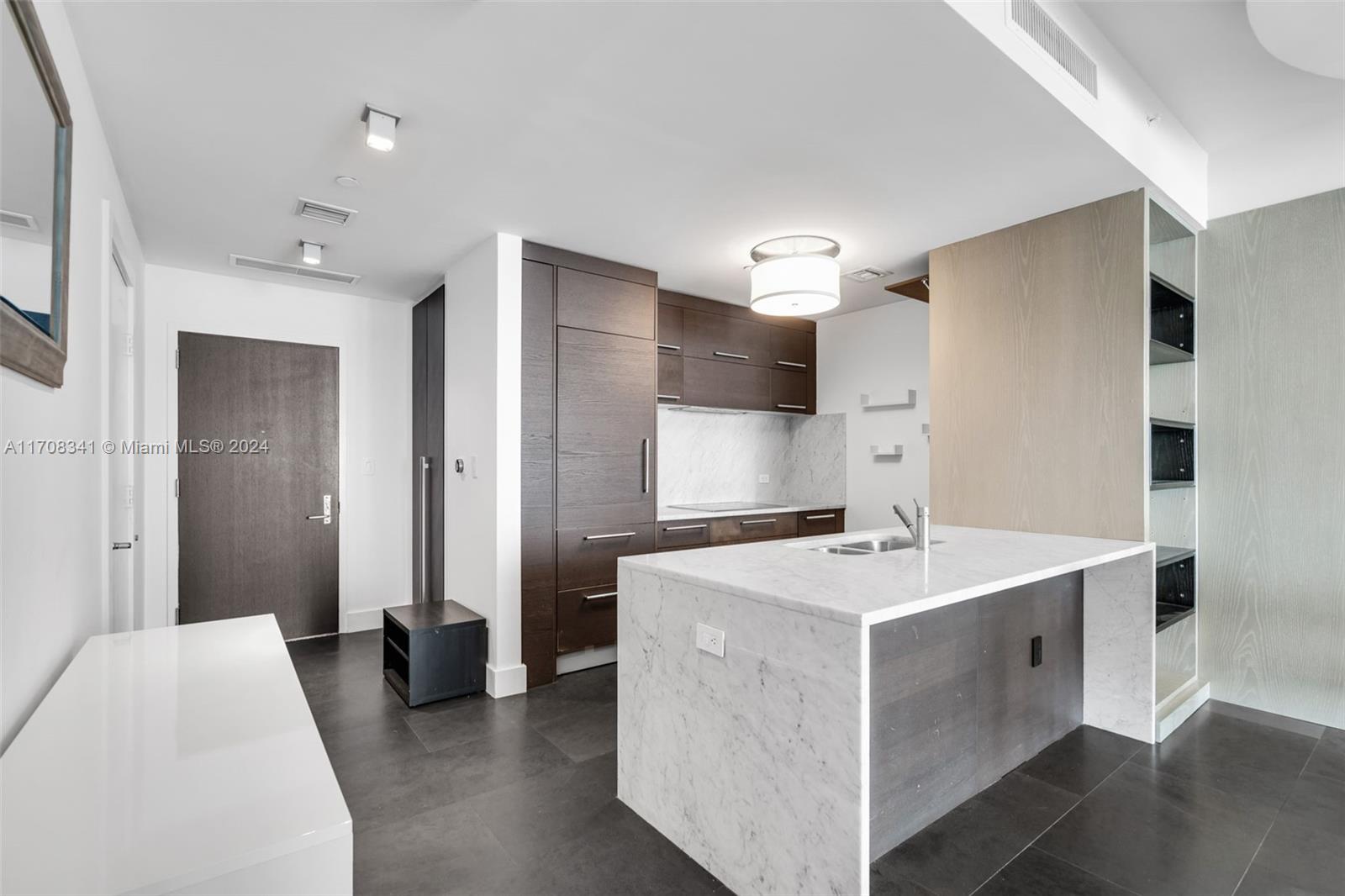 900 Biscayne Blvd # 3910