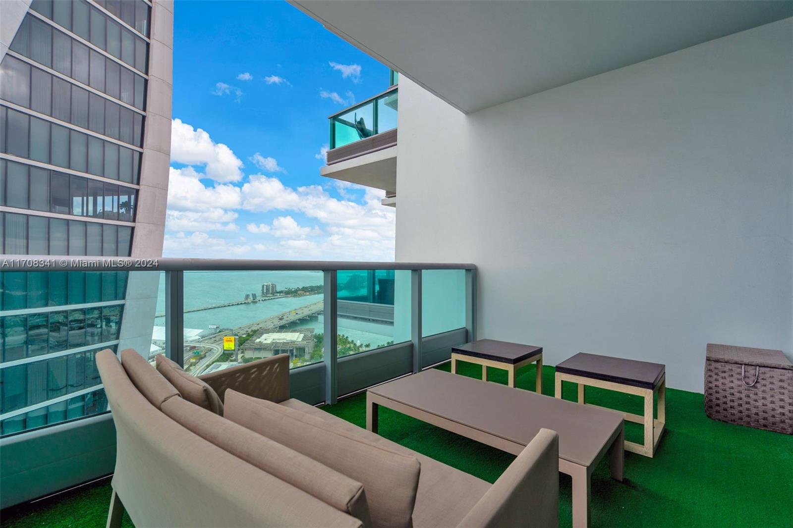 900 Biscayne Blvd # 3910