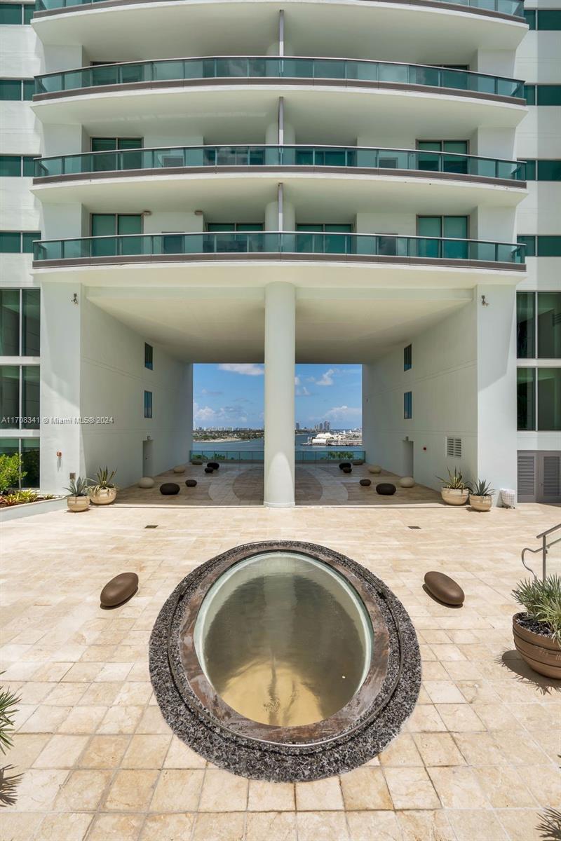 900 Biscayne Blvd # 3910
