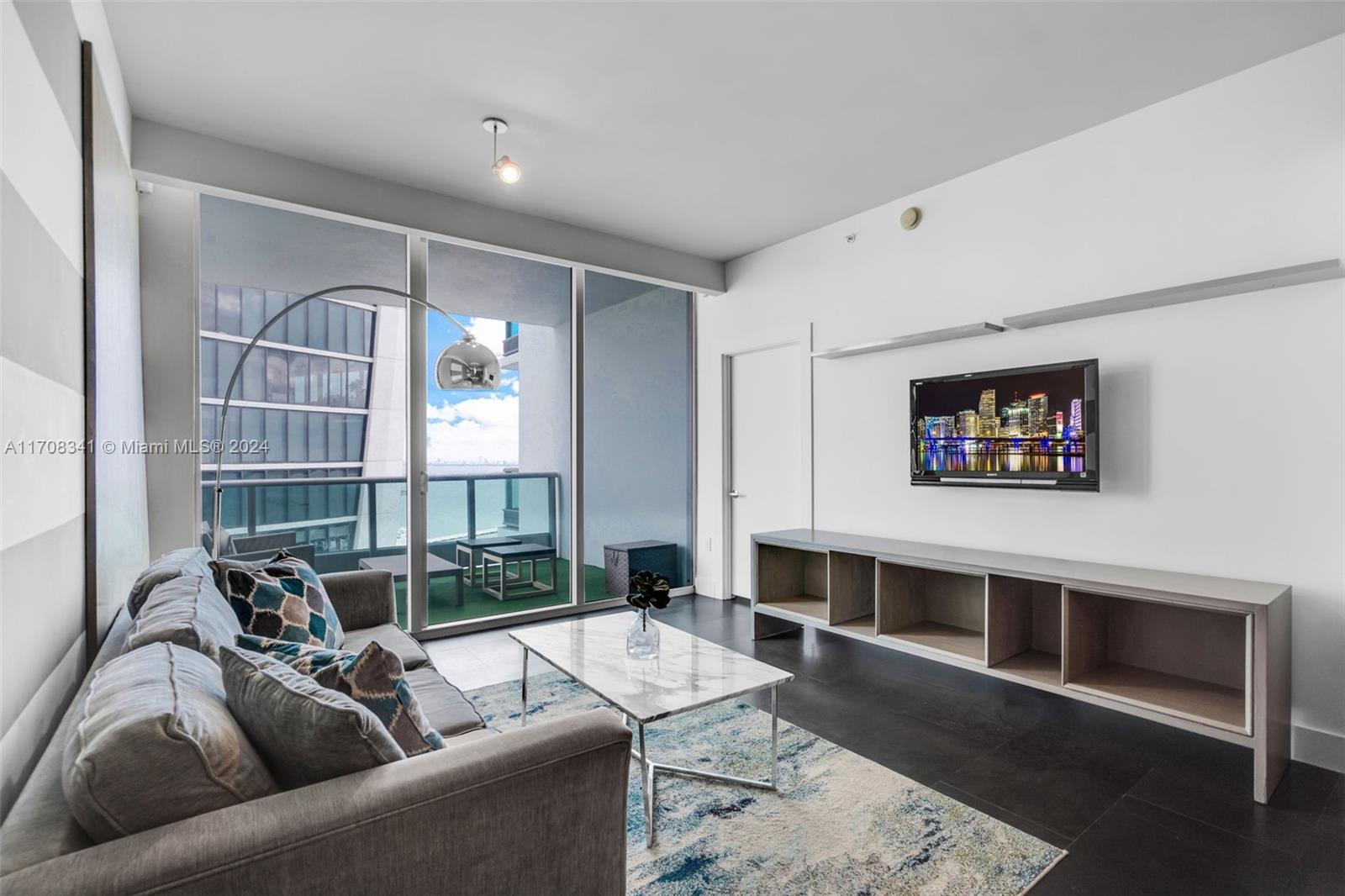 900 Biscayne Blvd # 3910