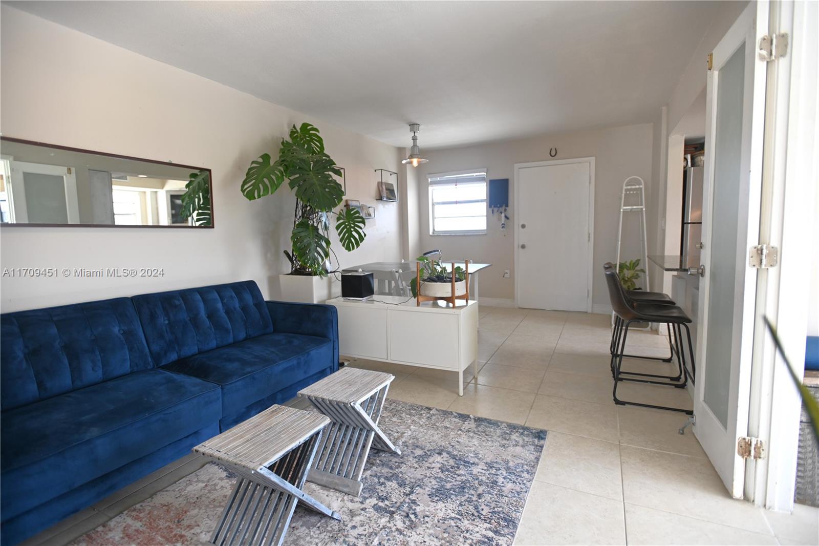 910 Michigan Ave # 506