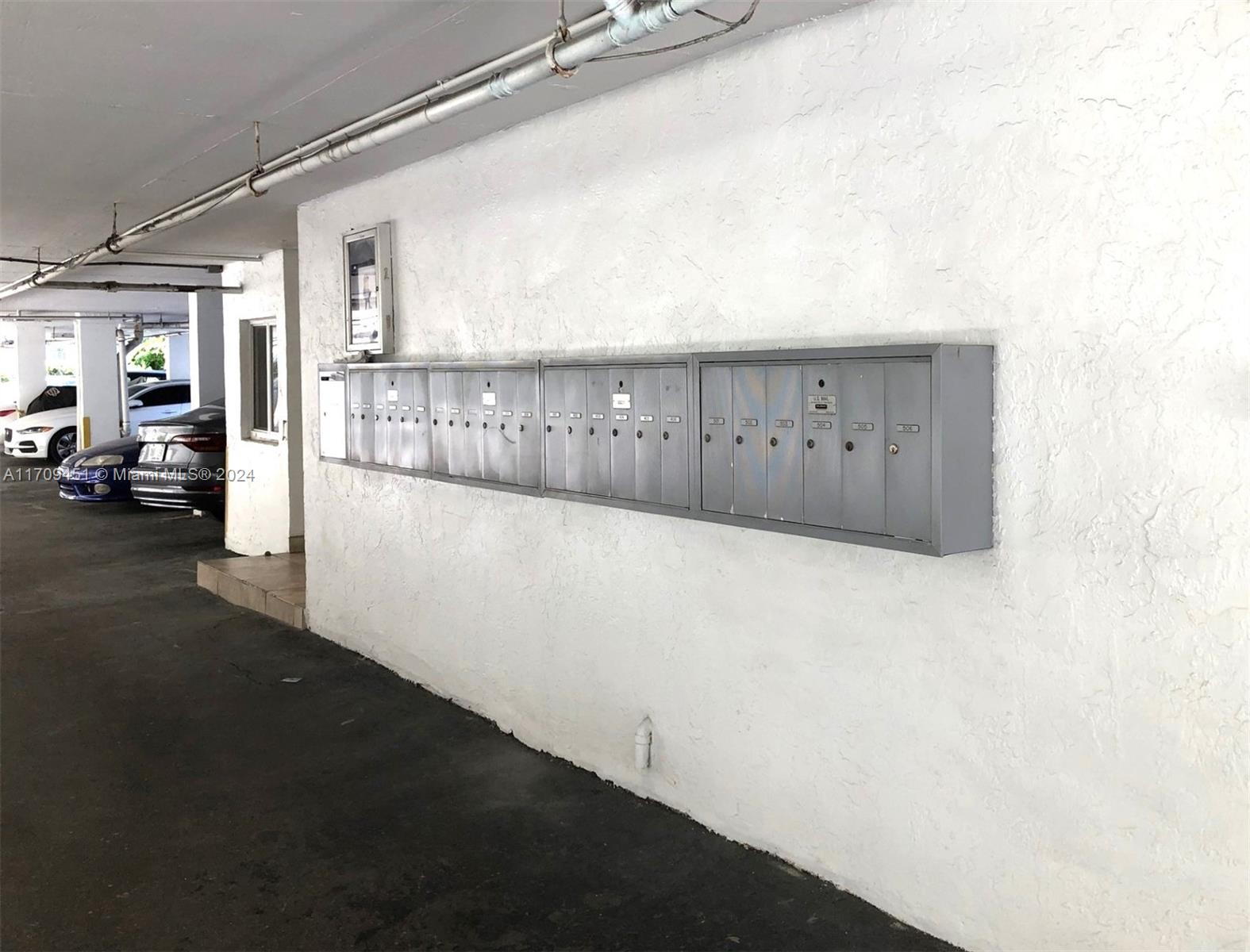 910 Michigan Ave # 506